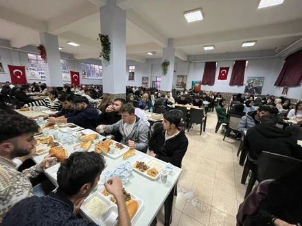 4. Geleneksel Öğrencilerimiz ile İftar Programımızı Gerçekleştirdik